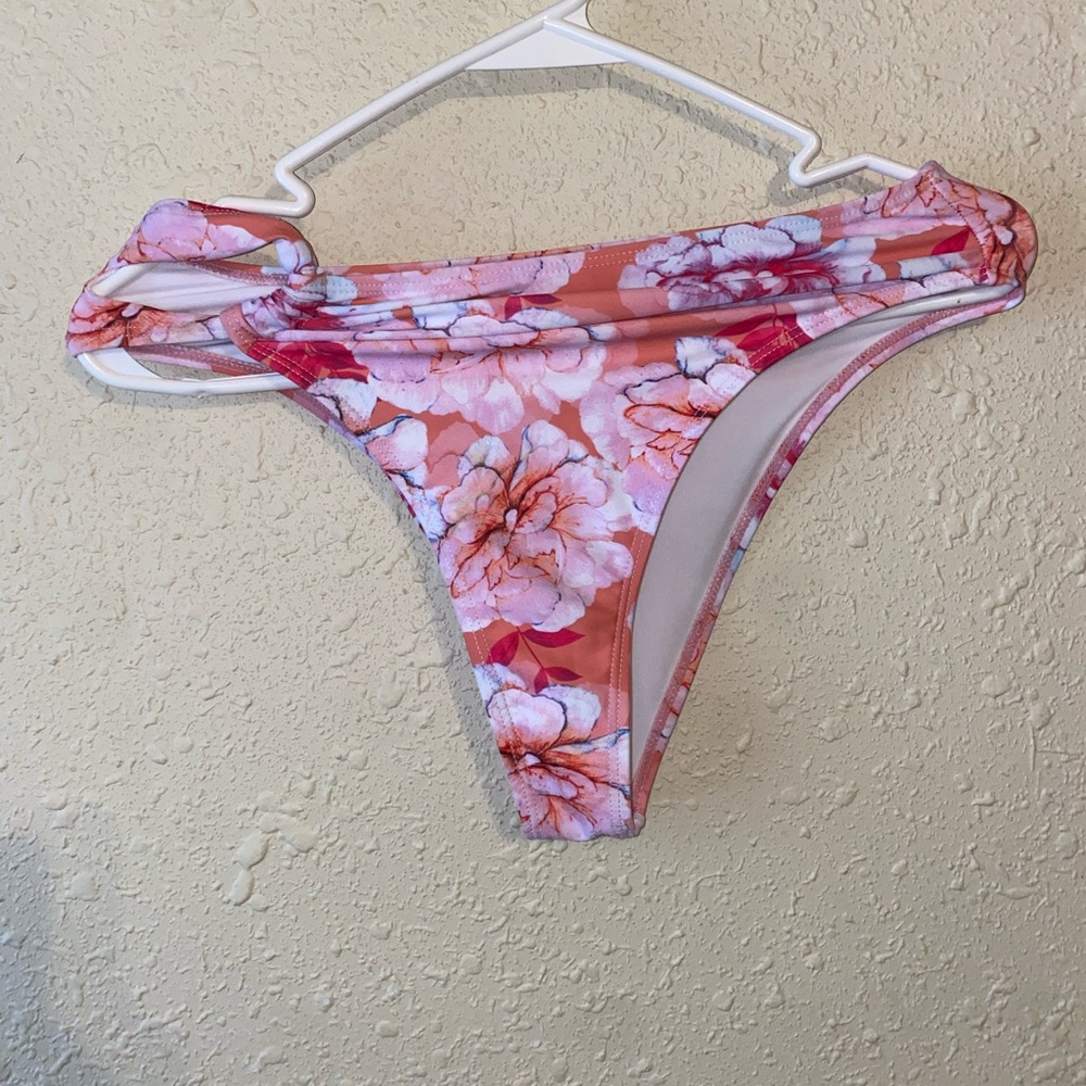 Cheeky  prettyinpink bikini bottoms